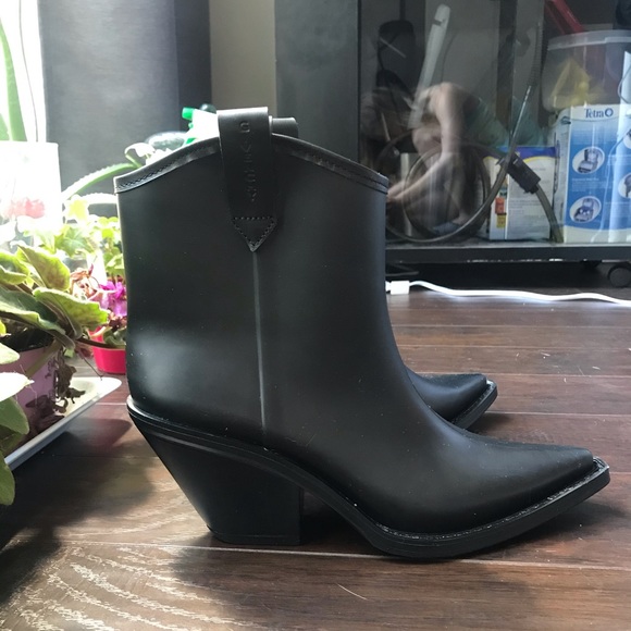 GIVENCHY Western-style rubber boots sz 39 - Picture 4 of 16